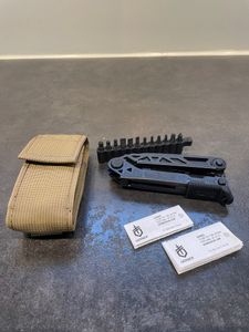 Gerber Center Drive – Multiverktyg med bitssats och fodral