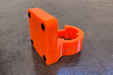 Magnetisk slutstyckeshållare för vapenskåp | East River Printing