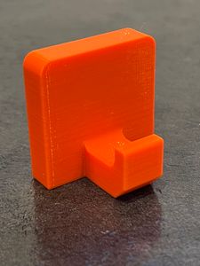 Universalkrok med magnet – för vapenskåp | East River Printing