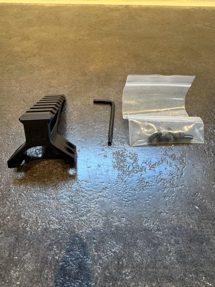 Element Optics Accu-Lite Diving Board – Övre ringhalva med Picatinny