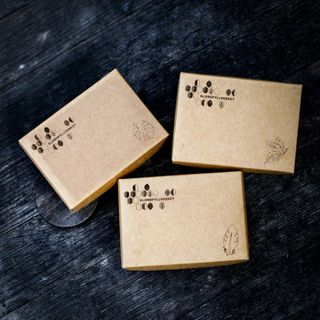 Stickling/eteriska oljor station monstera