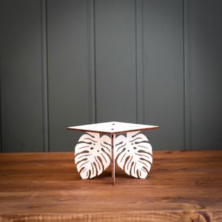 Piedestal för minikrukor – Monstera blad