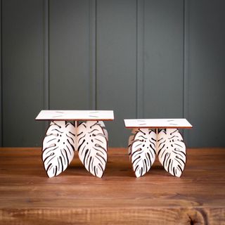 Piedestal för minikrukor – Monstera blad