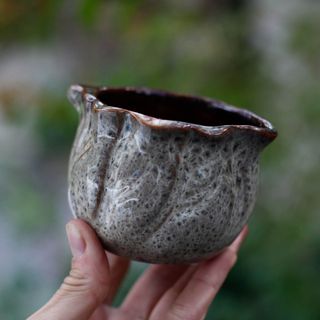 Minikruka Sora 6 cm – blomformad keramik
