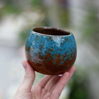Minikruka Nova 6 cm – färgglad glaserad keramik