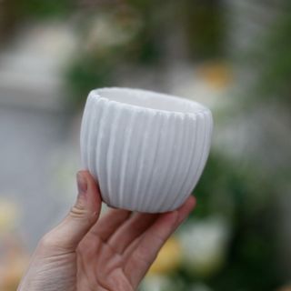 Minikruka Noomi 6 cm – blågrå glaserad keramik