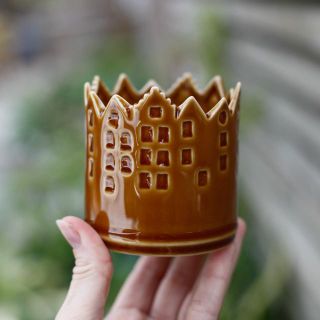 Minikruka Domus 6 cm – Keramikkruka med husmotiv