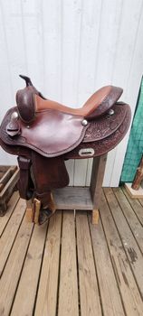 Tom Gus 9958LT   Reiningsadel 16" Qhb 89 gr i vinkel 67 cm lång