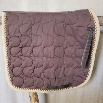 Dressyrschabrak stl full i mörkbrunt med beige kant