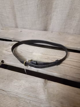 Snokrem i svart med mässingspännen stl cob ?