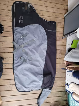 Vintertäcke ca 200 gr 145 cm från Jacson