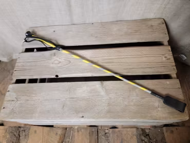 Dressyrspö med reflexdetaljer