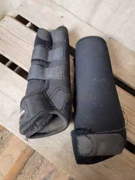 Damasker stl M från Protector i svart