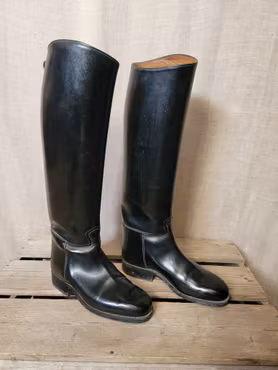 Ridstövlar/ dressyrstövlar stl 4,5 (stl 37,5 ?)  från Cavallo 44 cm baktill och 35 cm omkrets vad