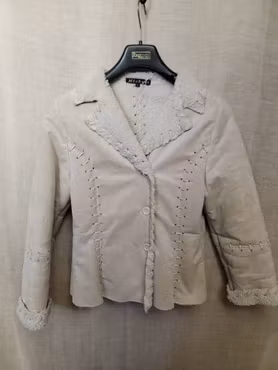 Jacka i fuskmocka stl L (mer som S ) från Mechant