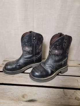 Westernboots stl 6,5 med stålhätta i svart med rosa detaljer från Justin