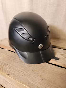 Hjälm stl 54-58 från Back on Track EQ3