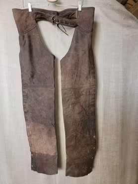 Mockachaps stl XXL tygfodrade . Lårvidd 54 cm innerben längd 76 cm