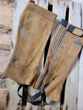 Mockachaps i brunt stl M/L från Mountain Horse