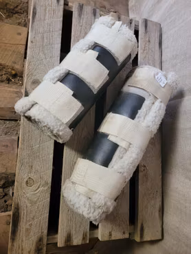 Transportskydd fram och bak 34+ 28 cm höga stl cob/full