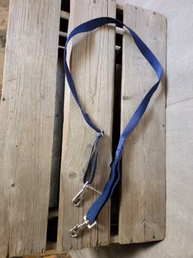 Bensnöre 1 st lite elastiska i blått