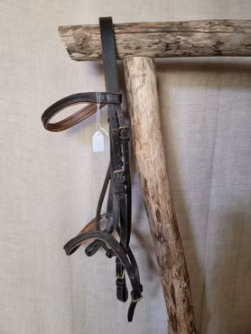 Träns stl cob i svart med brun fodring och mässingspännen