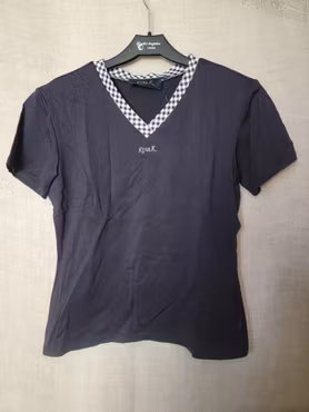 Top stl S i mörkblått från Kyra K