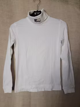 Långärmad t-shirt med hög hals stl S i vitt från South West