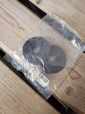 Bettskivor svarta 6,5 cm. Nya