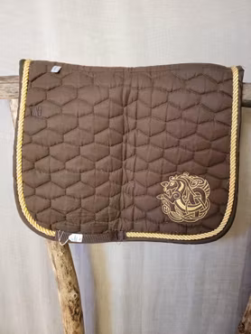 Dressyrschabrak stl ponny i brunt med guldkant