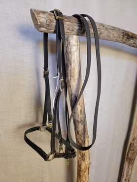 Islandsträns inkl. Antisliptyglar med snabbhakar stl full i mörkbrunt med mässingspännen från Globus. Nytt