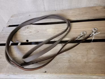 Släta gummityglar i rödbrunt med snabbhakar stl full. Nya