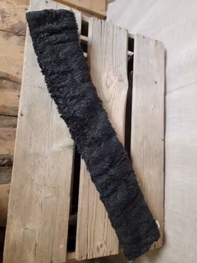 Sadelgjordstunnel 60*10 cm i ull och syntet
