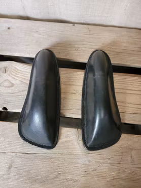 Dessyrstöd till sadel med kardborre 24*8 cm