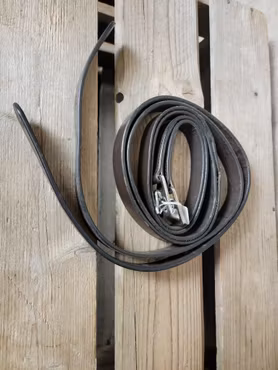 Stigläder mörkbruna 135 cm