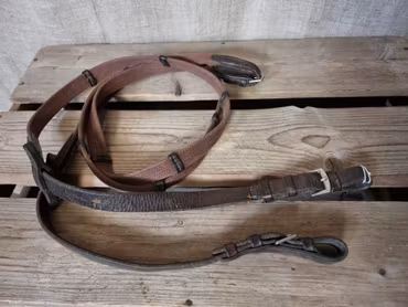 Vävribbstyglar bruna stl full med silverspännen
