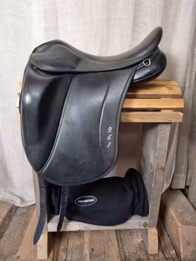 Top Reiter 9.61 dressyr islandssadel 18" bom 34 sadelskydd medföljer