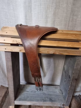 Hoppgjord i brunt läder125 cm från Riders Company