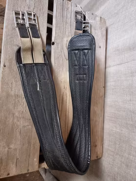 Sympatexgjord 110 cm med resår på båda sidorna från Horse Saver