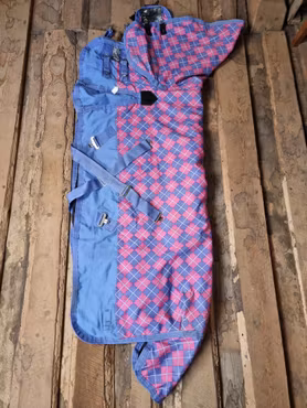 Vintertäcke med fast hals 105 cm ca 200-300 gr