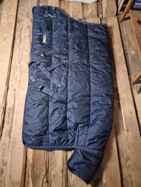 Vintertäcke 135 cm ca 400 gr från Domani