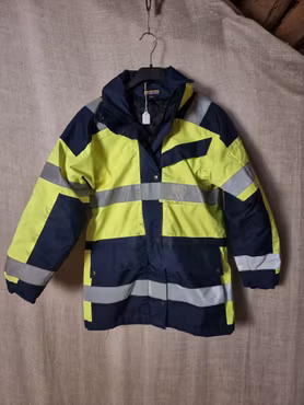 Vinterjacka/ varseljacka med avtagbart foder stl dam S från Blåkläder