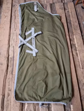 Bucas freedom 145 cm tunnt stalltäcke