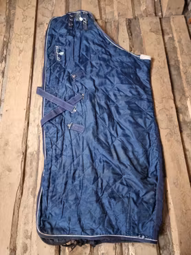 Stalltäcke 135 cm 150 gr från Fairfeild