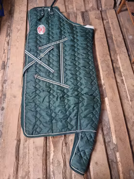 Stalltäcke 135 cm ca 300 gr från Thermomaster