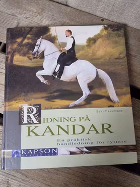 Ridning på kandar av Bent Branderup
