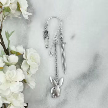 Ear Cuff Playboy