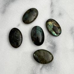 Labradorit Palm Stones
