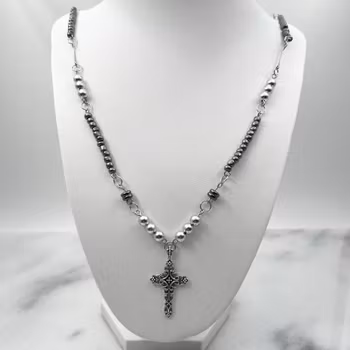 Handgjort Halsband Kors