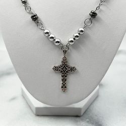 Handgjort Halsband Kors